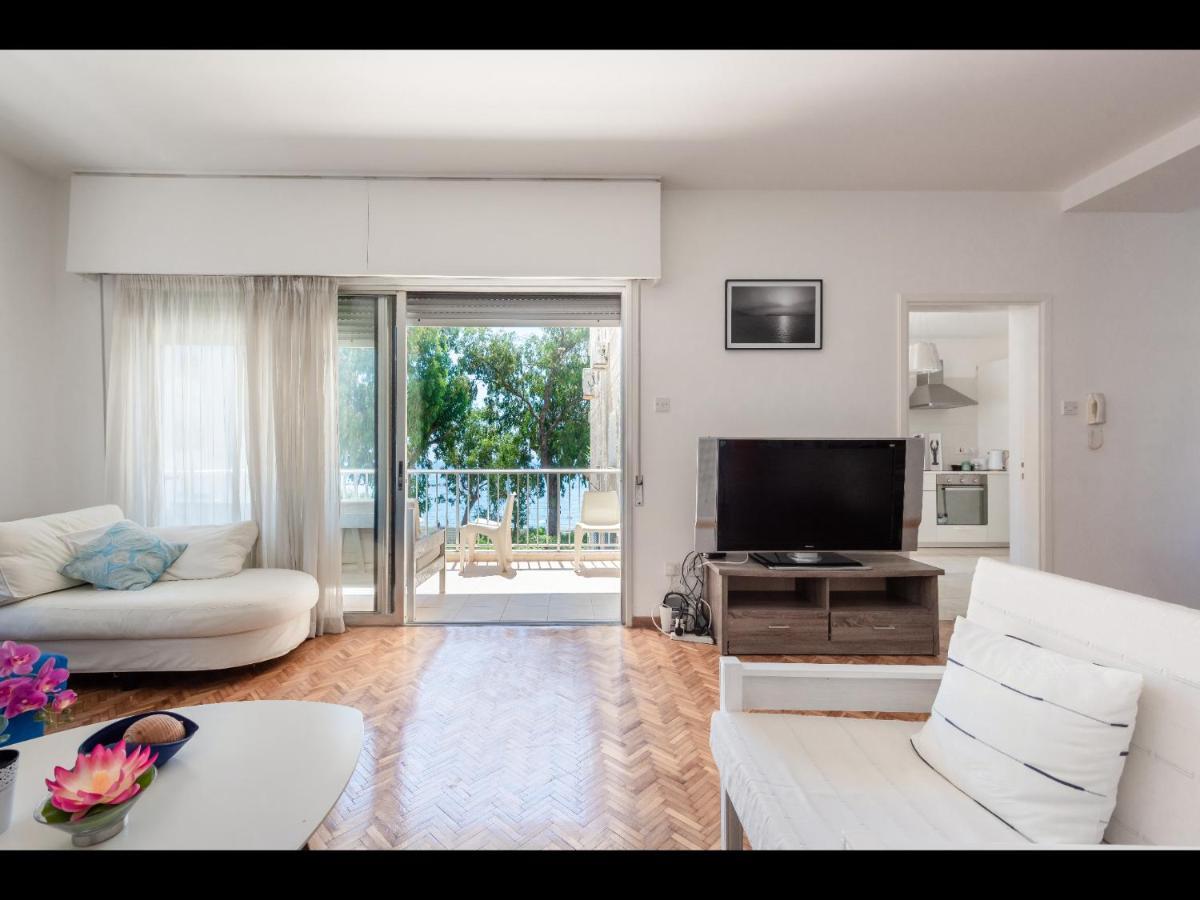 Myria Court Apartment Limassol Bagian luar foto