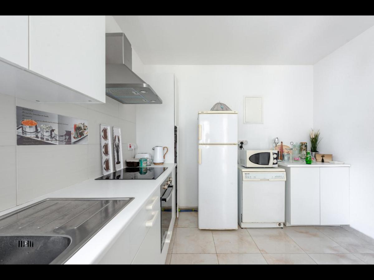 Myria Court Apartment Limassol Bagian luar foto