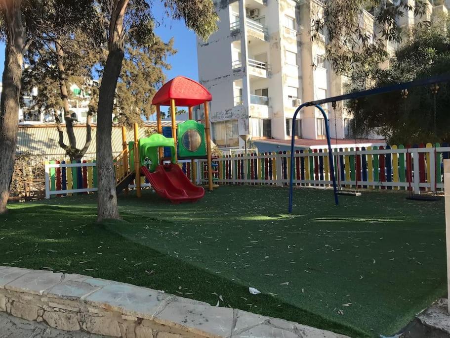 Myria Court Apartment Limassol Bagian luar foto
