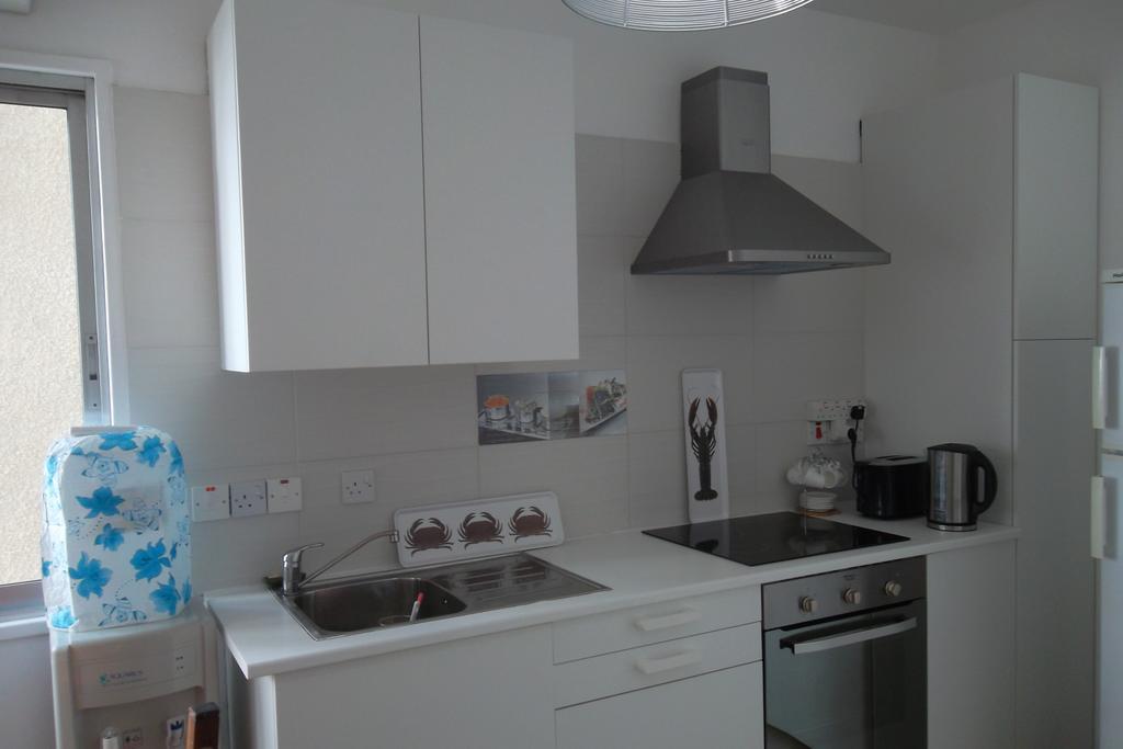Myria Court Apartment Limassol Bagian luar foto